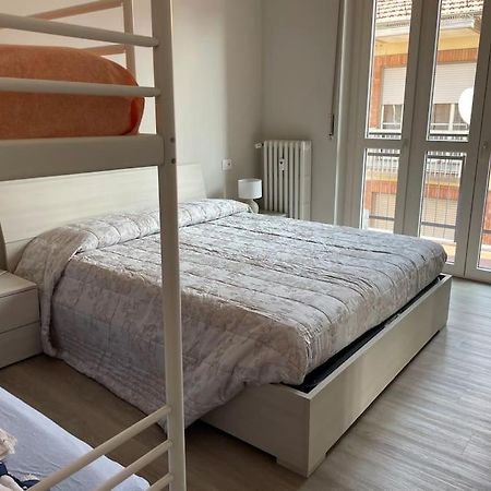 Suite De Rolandis Cin Itoo5Oo5C22Cdbezny Άστι Εξωτερικό φωτογραφία