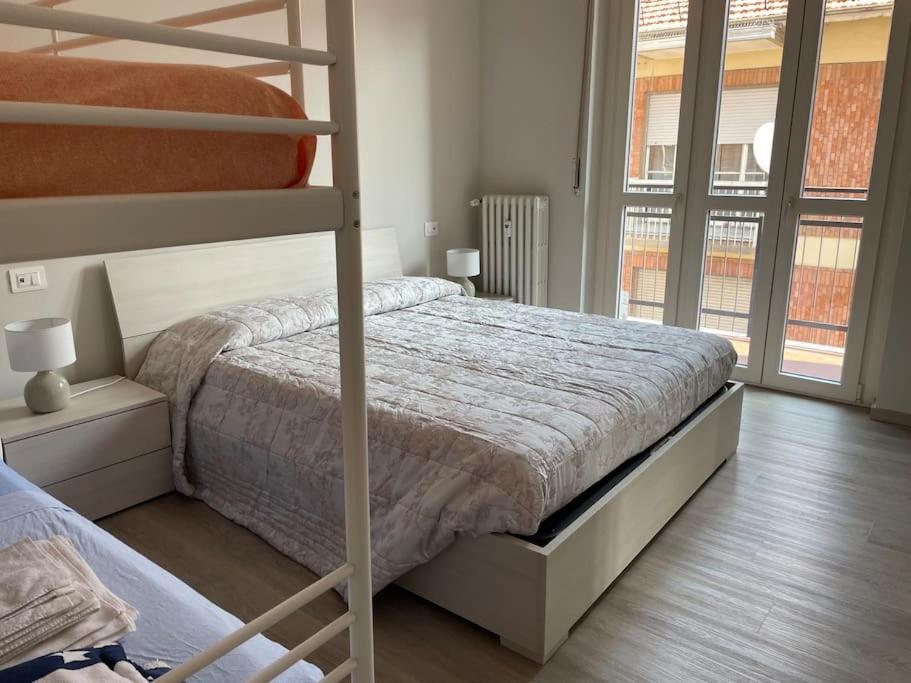 Suite De Rolandis Cin Itoo5Oo5C22Cdbezny Άστι Εξωτερικό φωτογραφία